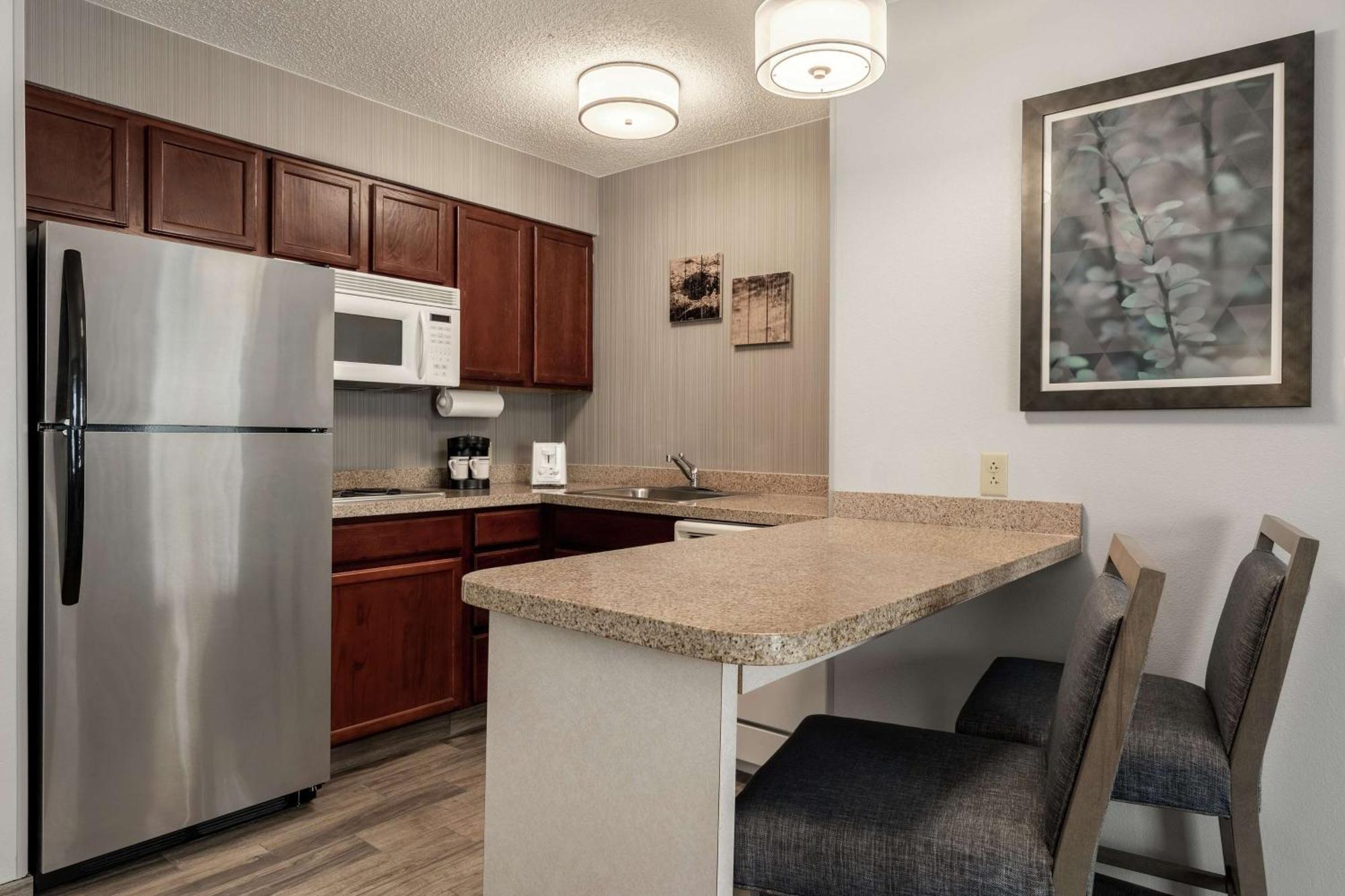 Homewood By Hilton Erie Hotel 3*